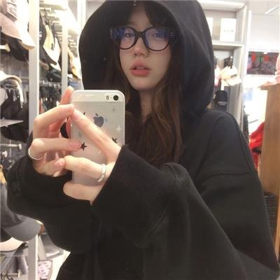 屋顶里的散步者